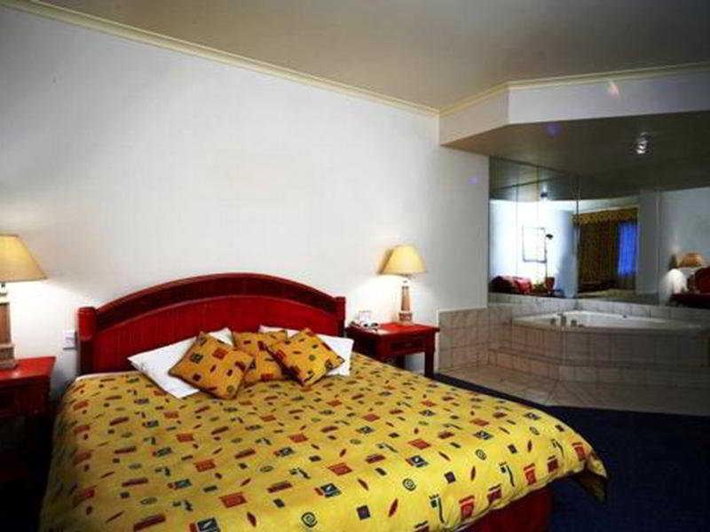 Quality Hotel Manor Mitcham Eksteriør billede