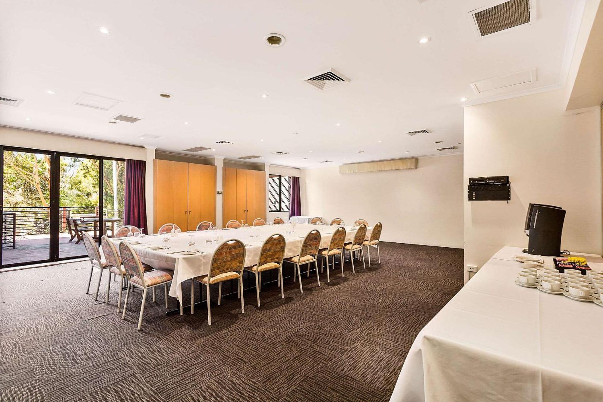 Quality Hotel Manor Mitcham Eksteriør billede