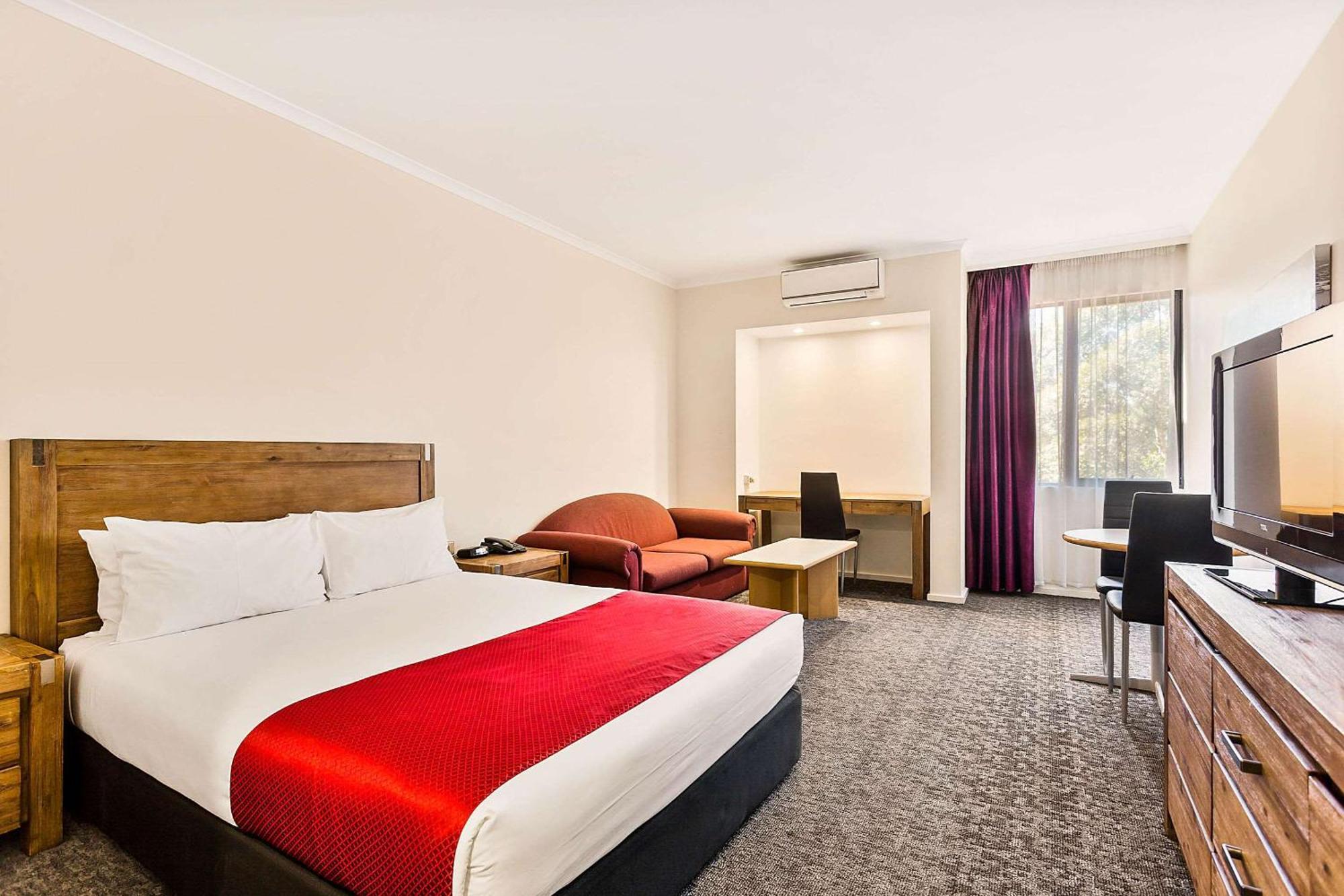Quality Hotel Manor Mitcham Eksteriør billede