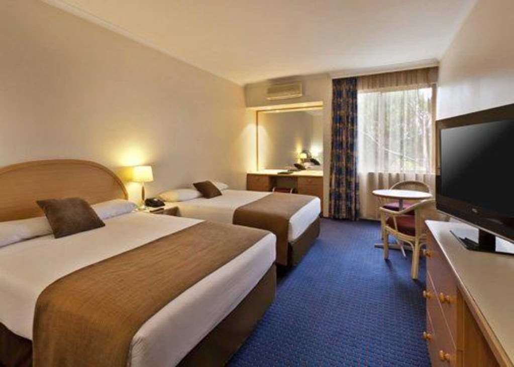 Quality Hotel Manor Mitcham Værelse billede
